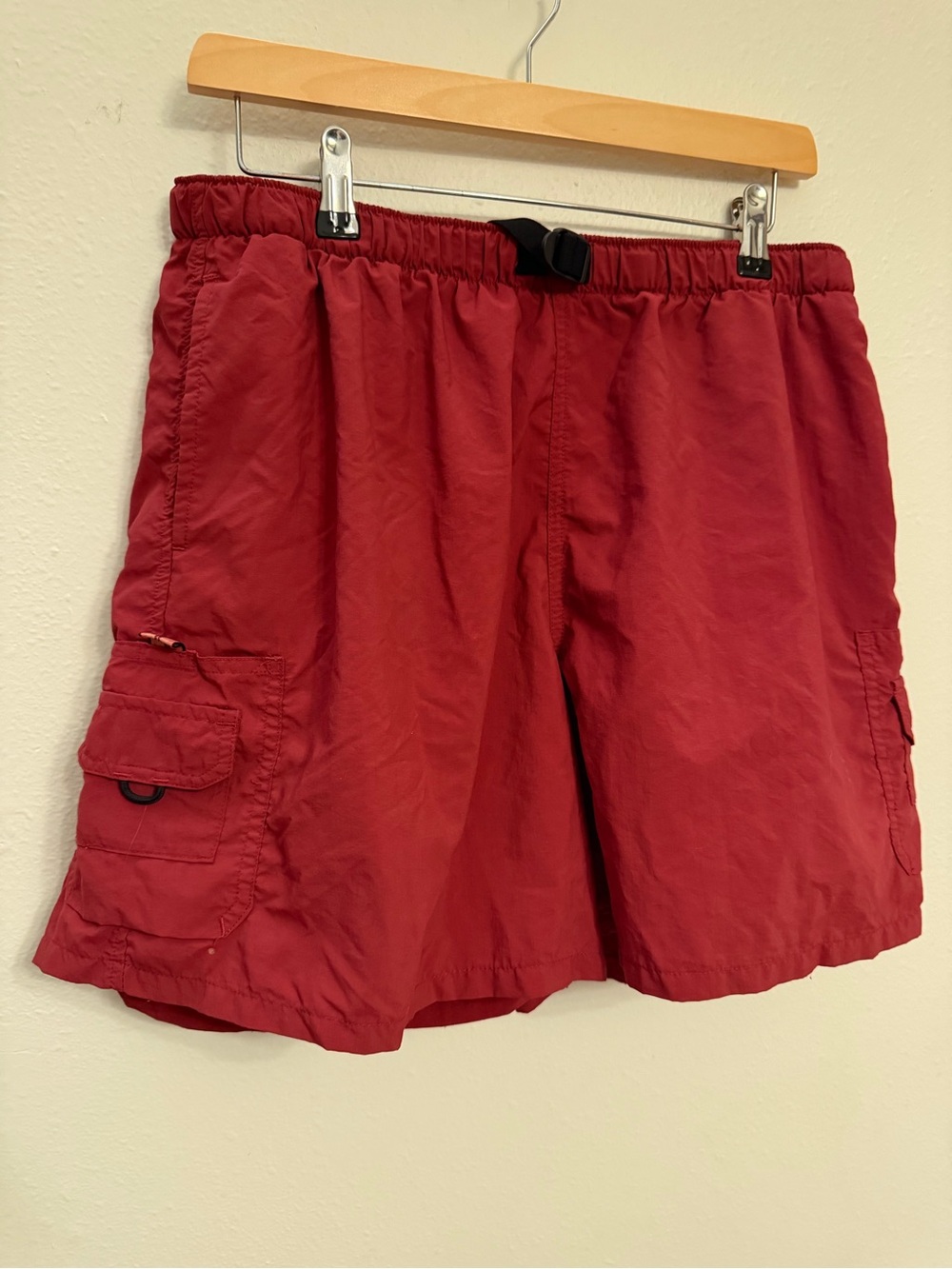 Vintage Columbia women’s hiking shorts with belt size L